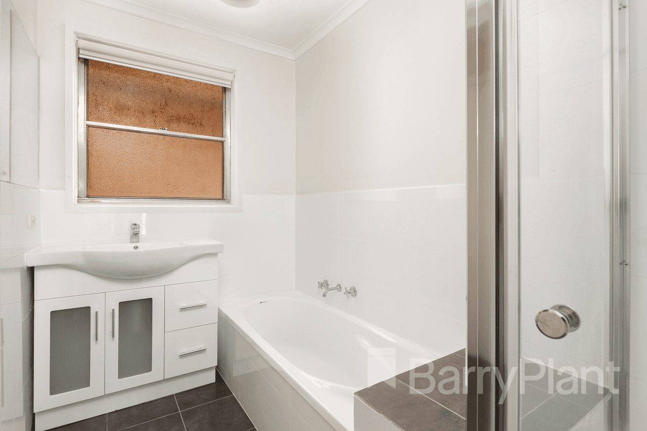 100 Illawarra Crescent, Dandenong North, VIC 3175