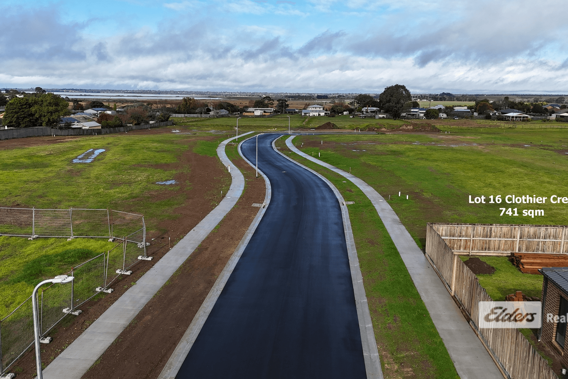 22 Clothier Crescent, EAST BAIRNSDALE, VIC 3875