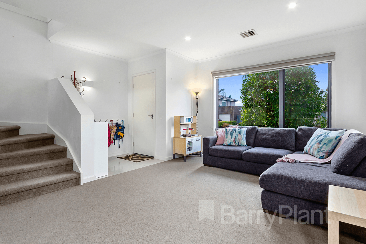 20 Grove Way, Wantirna South, VIC 3152