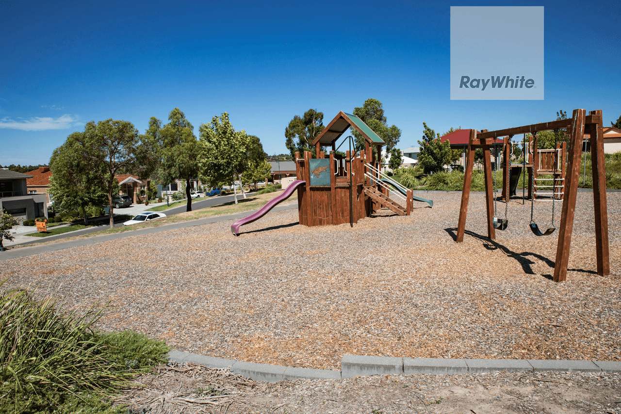 9 Maddingley Road, ATTWOOD, VIC 3049