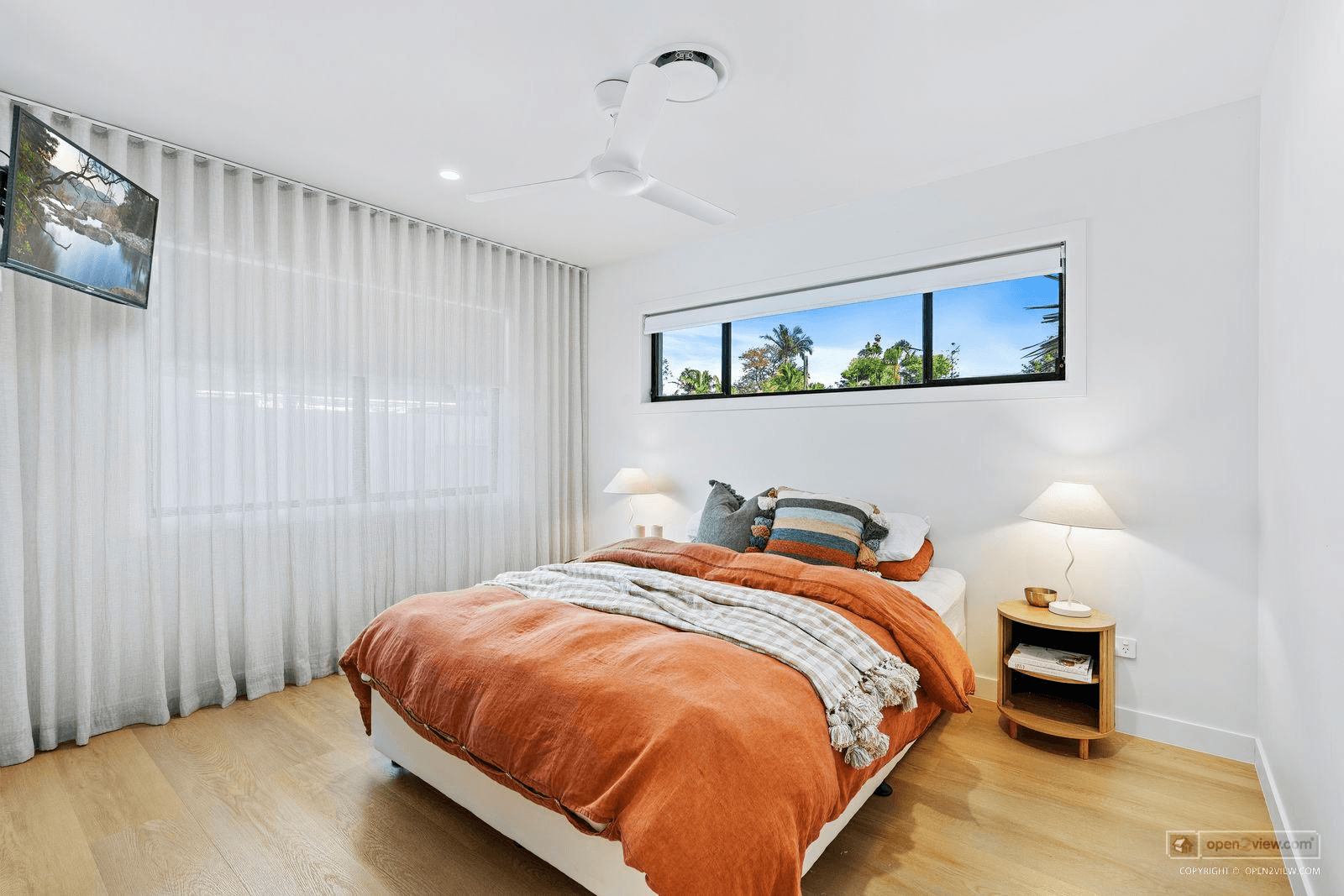 15 Richmond Avenue, BUNDALL, QLD 4217