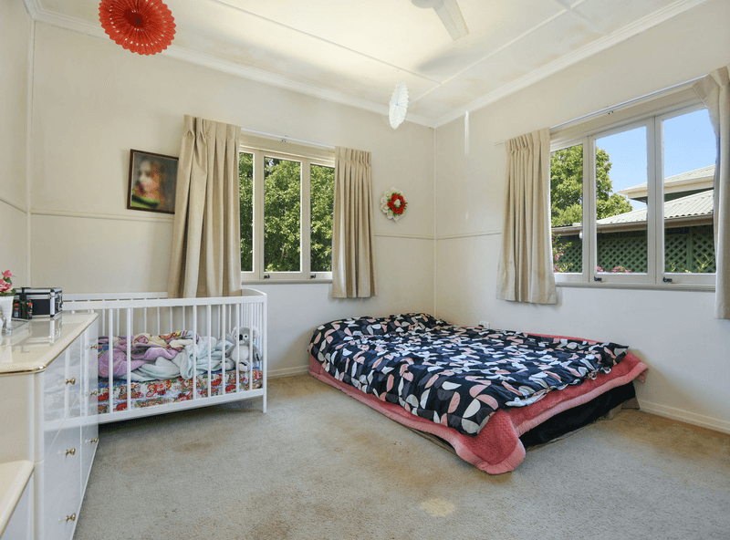 15 Somme Street, NORTH TOOWOOMBA, QLD 4350