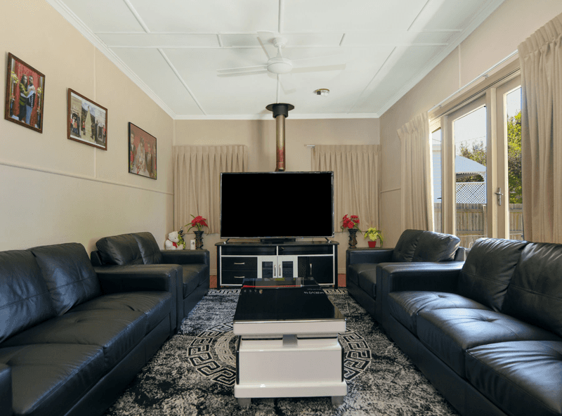 15 Somme Street, NORTH TOOWOOMBA, QLD 4350