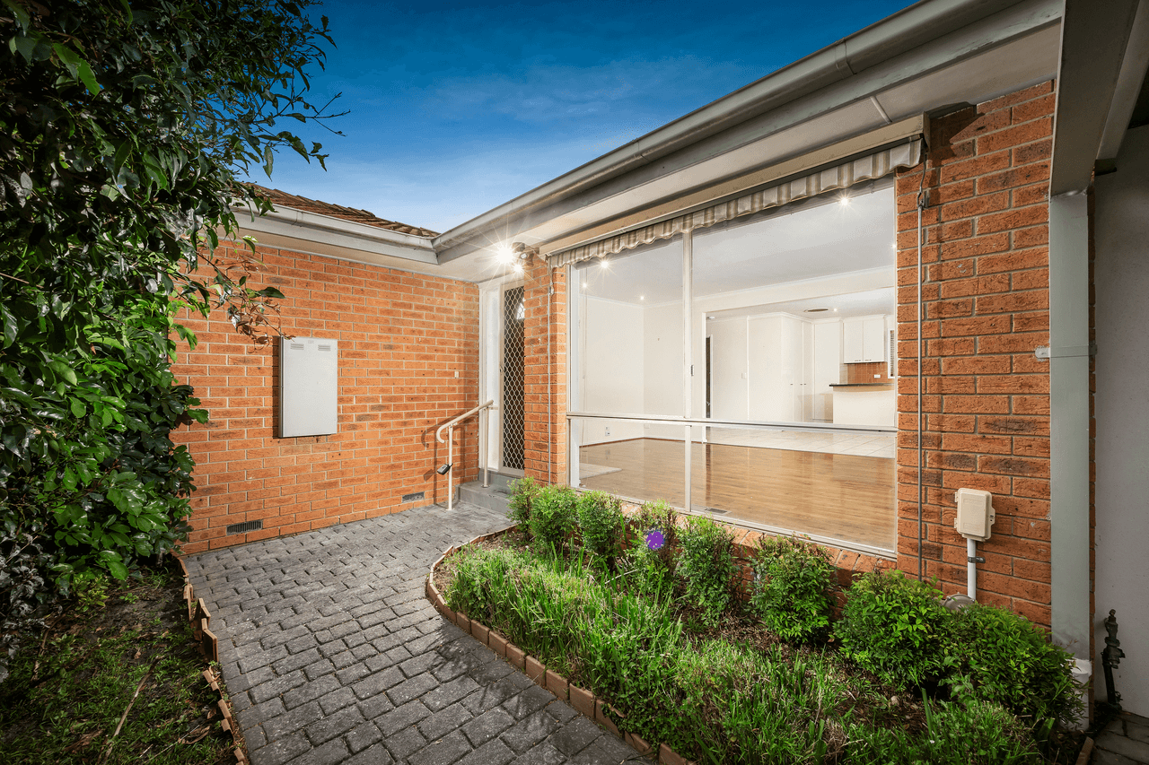 2/28 Manuka Street, BENTLEIGH EAST, VIC 3165