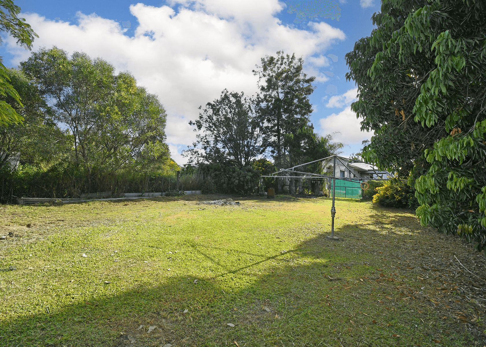 33 Watkins Street, HOWARD, QLD 4659