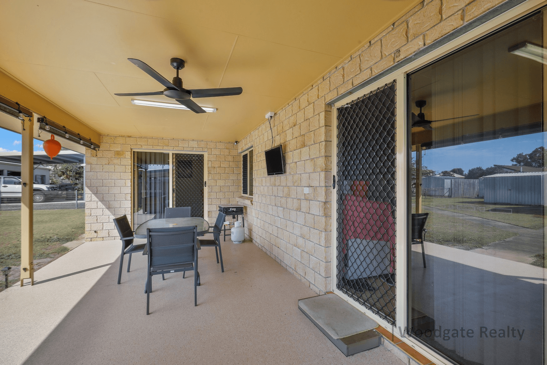 5 PELICAN WAY, WOODGATE, QLD 4660