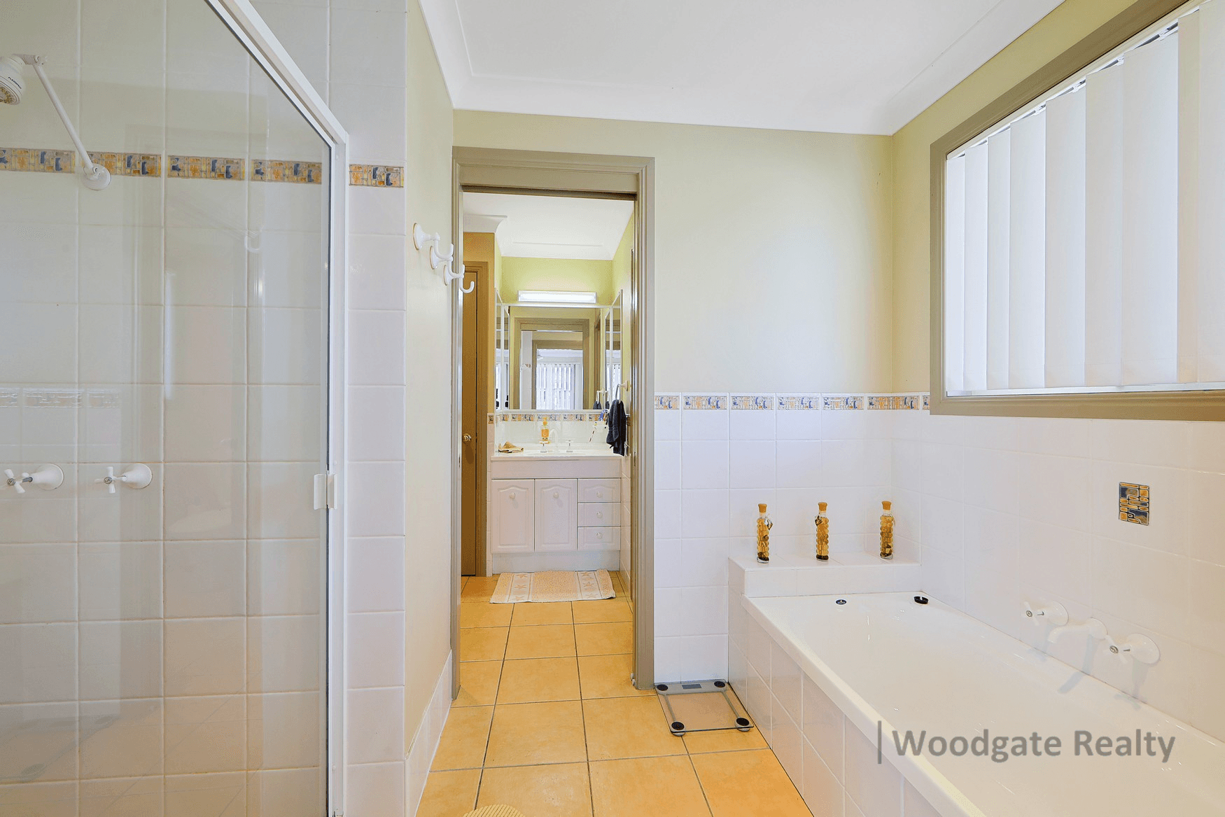 5 PELICAN WAY, WOODGATE, QLD 4660