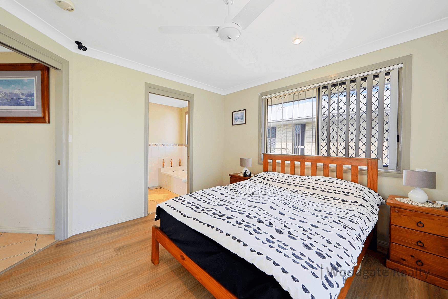 5 PELICAN WAY, WOODGATE, QLD 4660