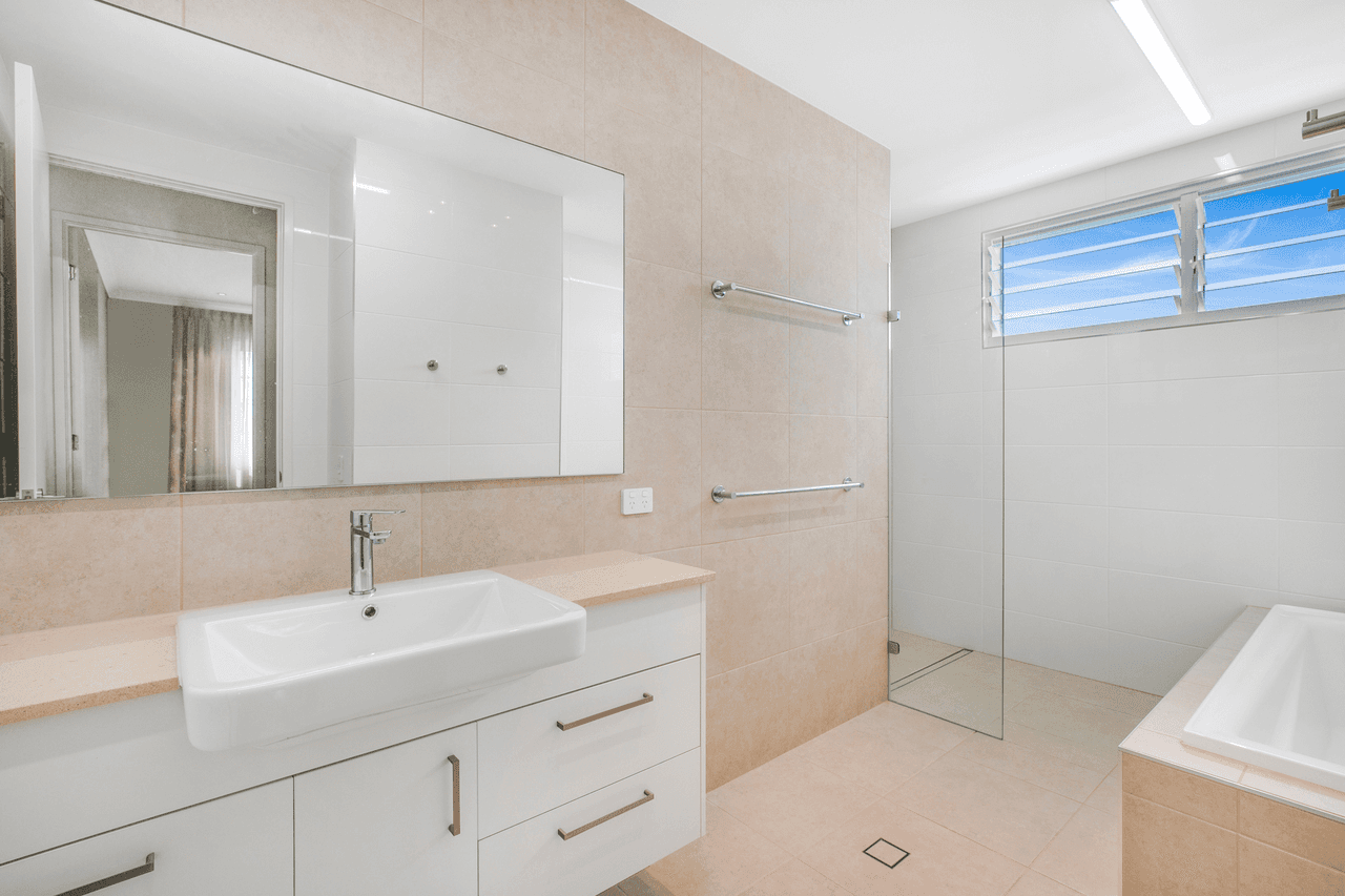 19 Magazine Street, SHERWOOD, QLD 4075