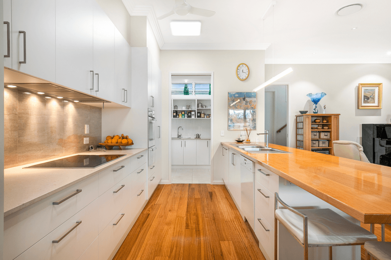 19 Magazine Street, SHERWOOD, QLD 4075