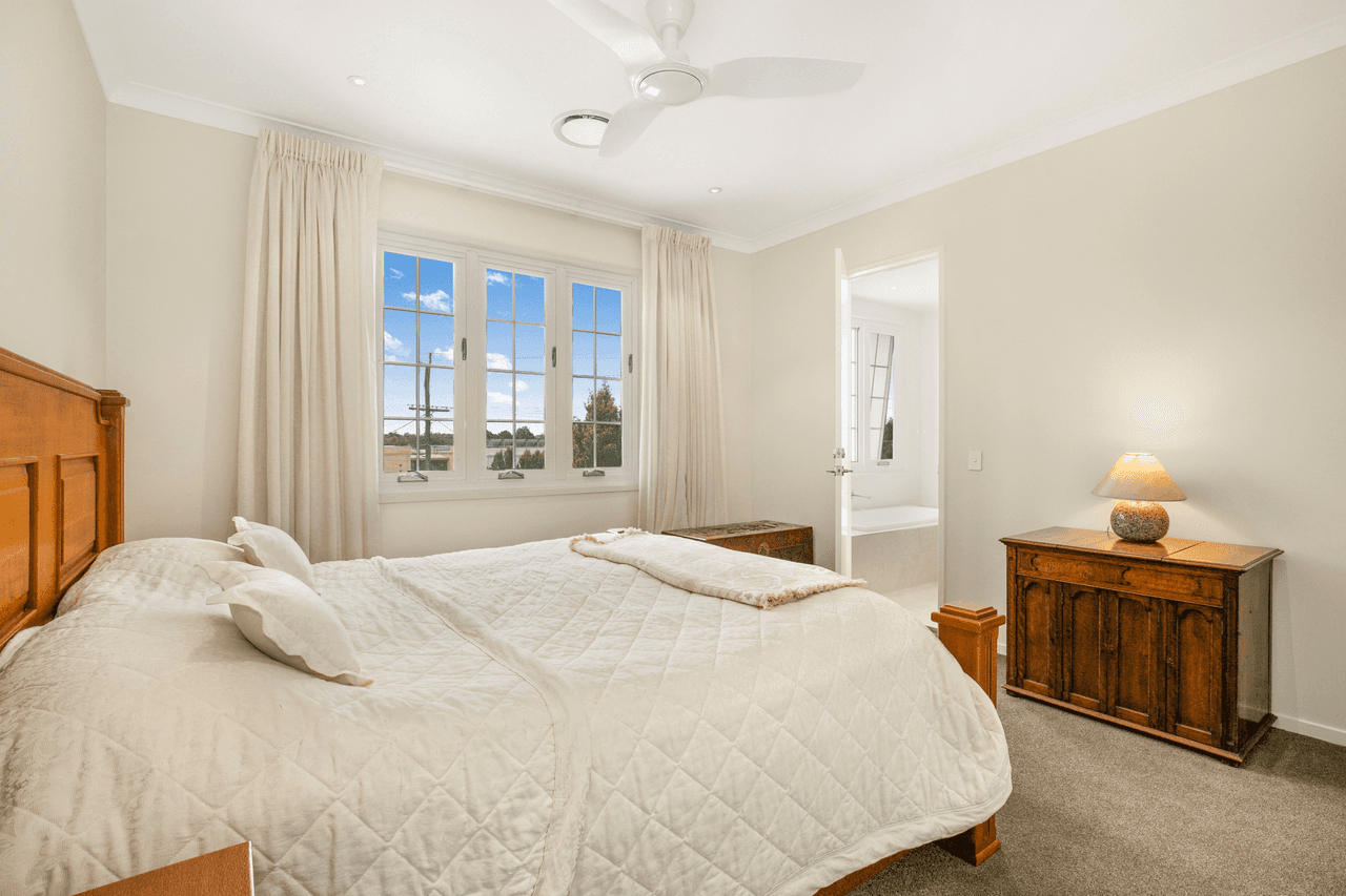 19 Magazine Street, SHERWOOD, QLD 4075