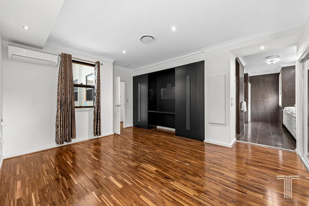 23 Nelson Place, Carindale, QLD 4152