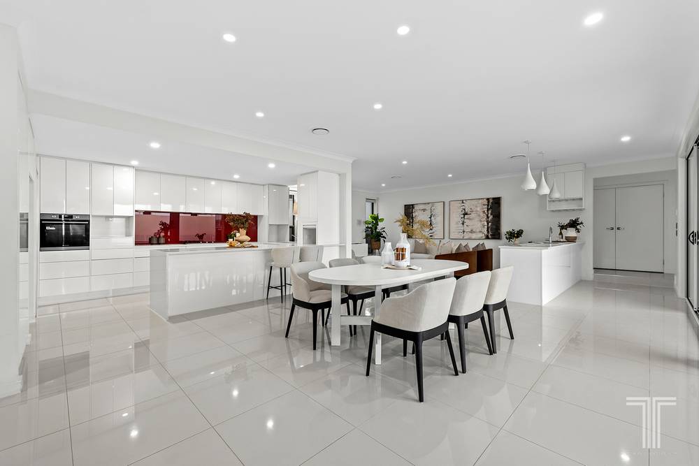 23 Nelson Place, Carindale, QLD 4152