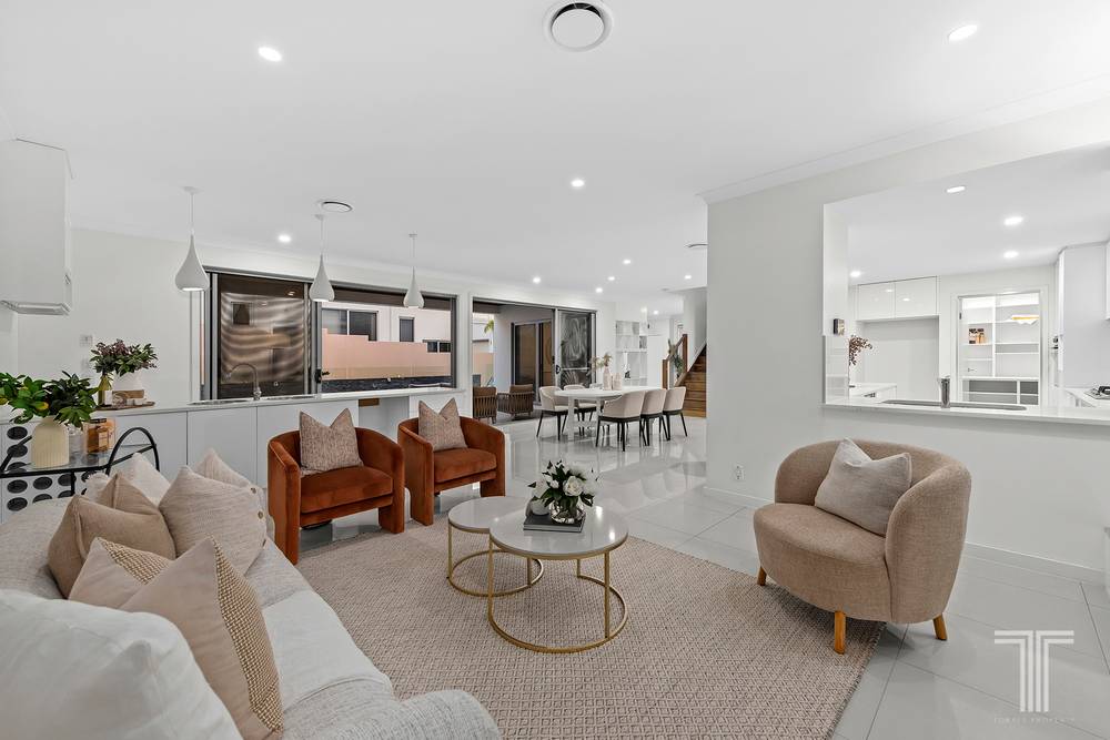 23 Nelson Place, Carindale, QLD 4152