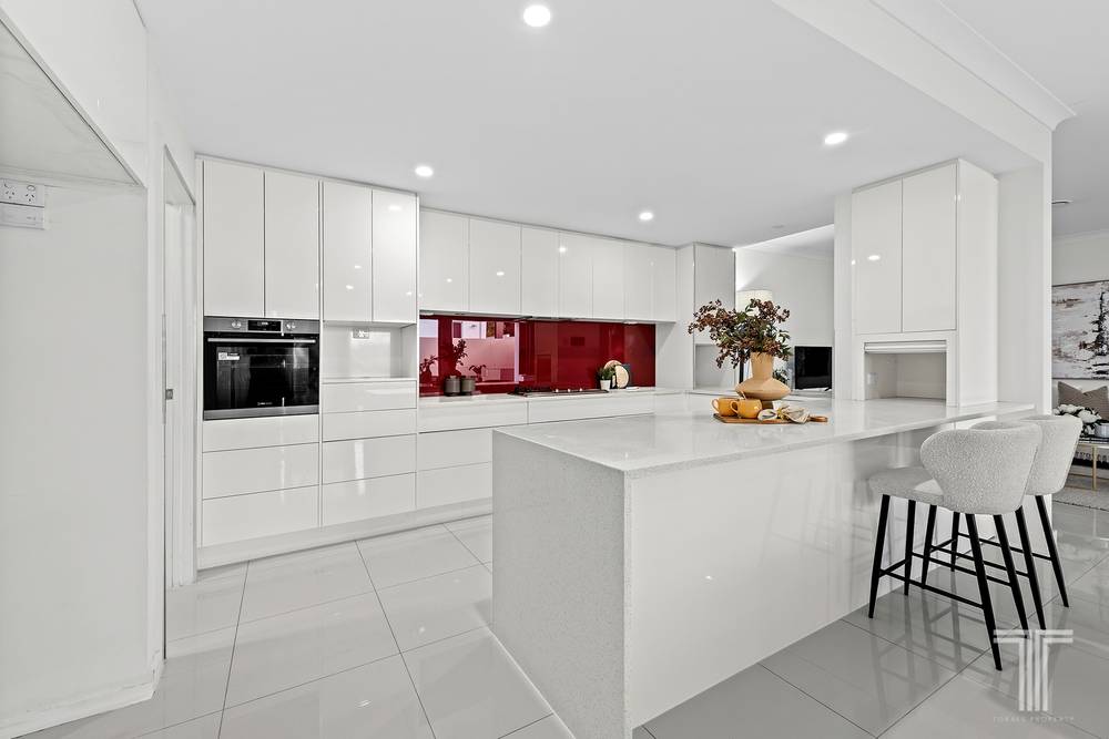 23 Nelson Place, Carindale, QLD 4152