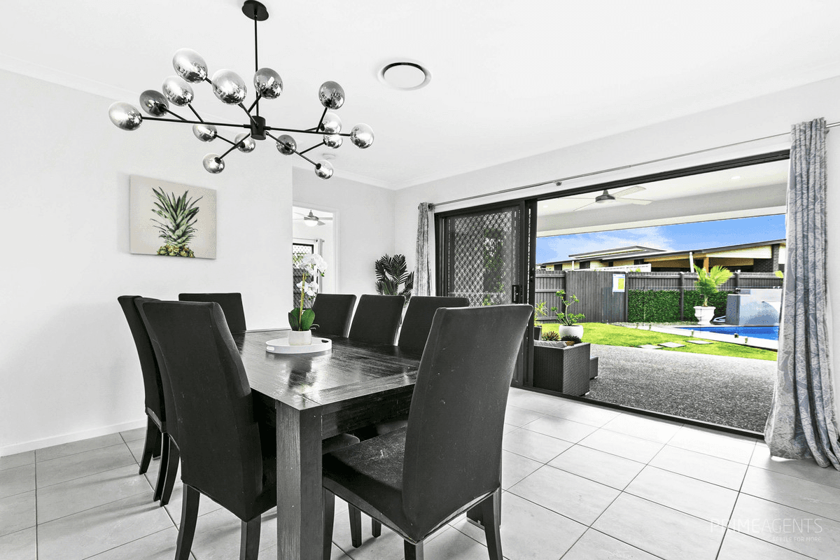 15 Signature Court, Urraween, QLD 4655