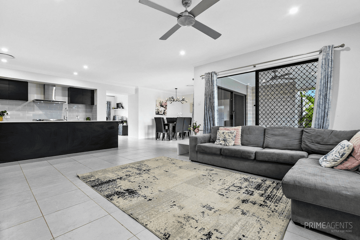 15 Signature Court, Urraween, QLD 4655