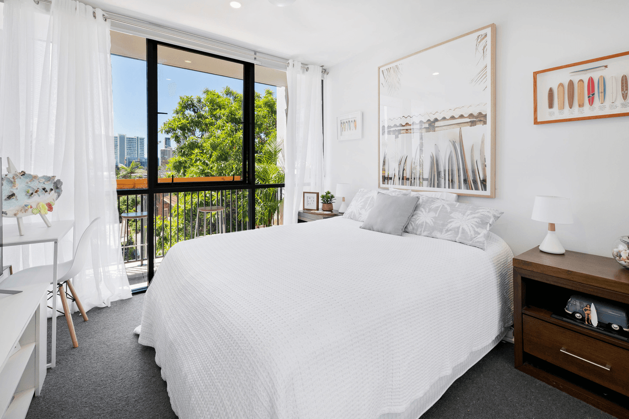 203/5-7 Peninsular Drive, SURFERS PARADISE, QLD 4217