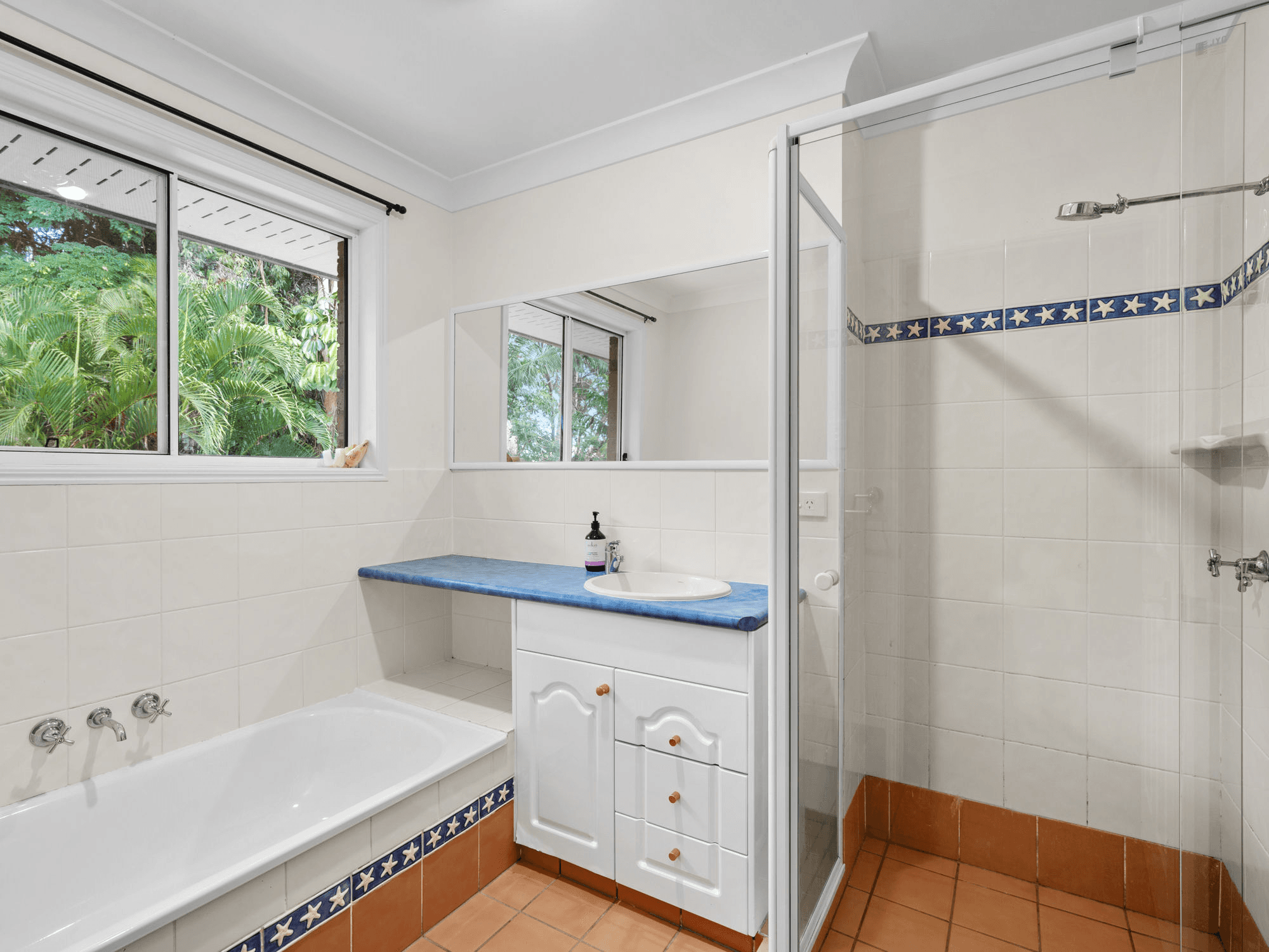 2-4 Lee Court, BAHRS SCRUB, QLD 4207