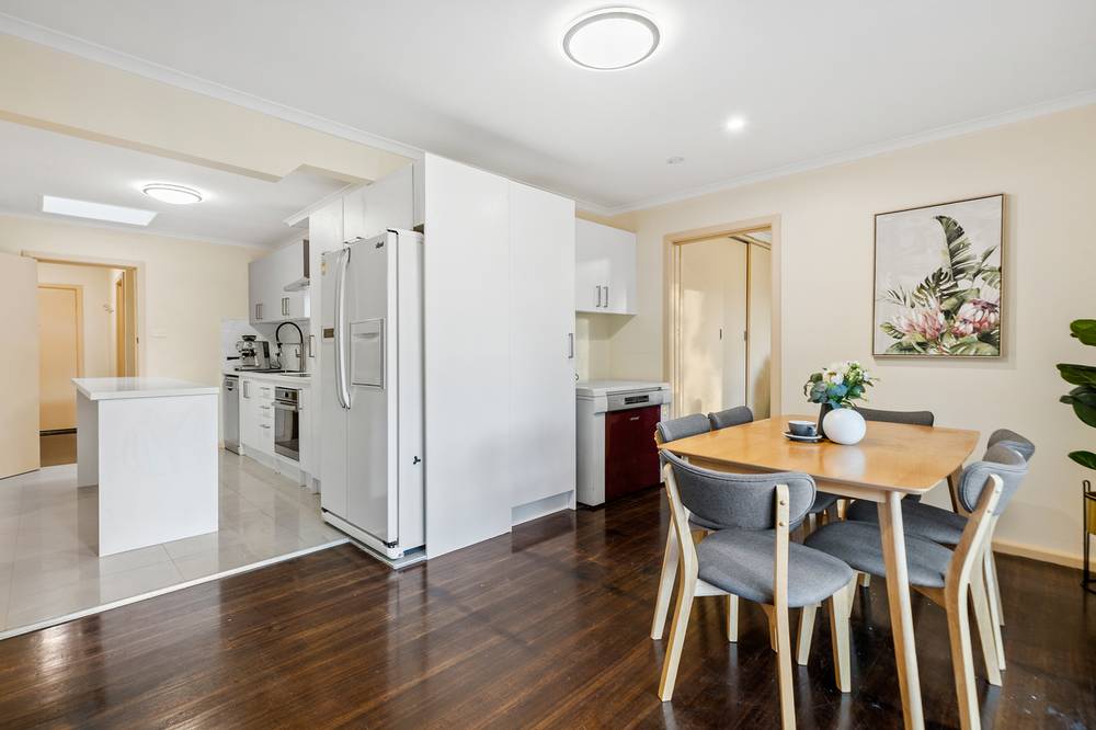 70 Barter Crescent, FOREST HILL, VIC 3131