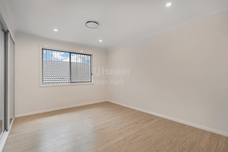 75A Richards Loop, ORAN PARK, NSW 2570