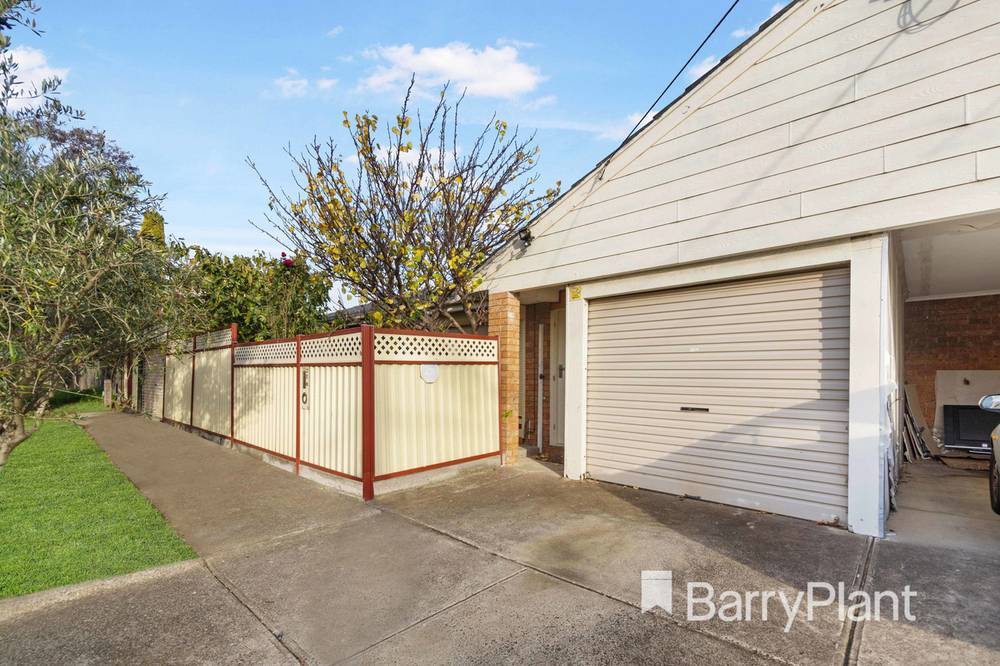 2/36 Branston Road, St Albans, VIC 3021