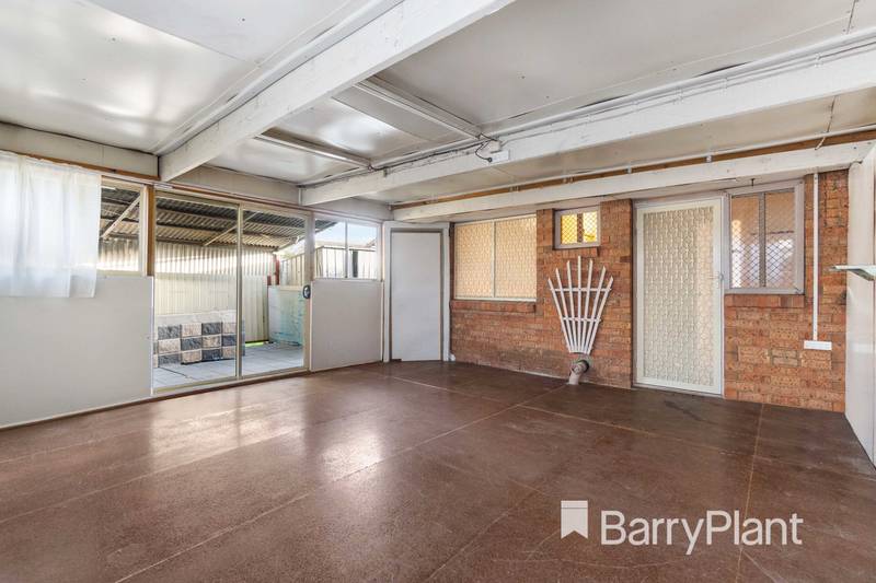 2/36 Branston Road, St Albans, VIC 3021