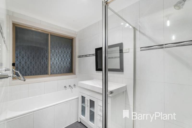 2/36 Branston Road, St Albans, VIC 3021