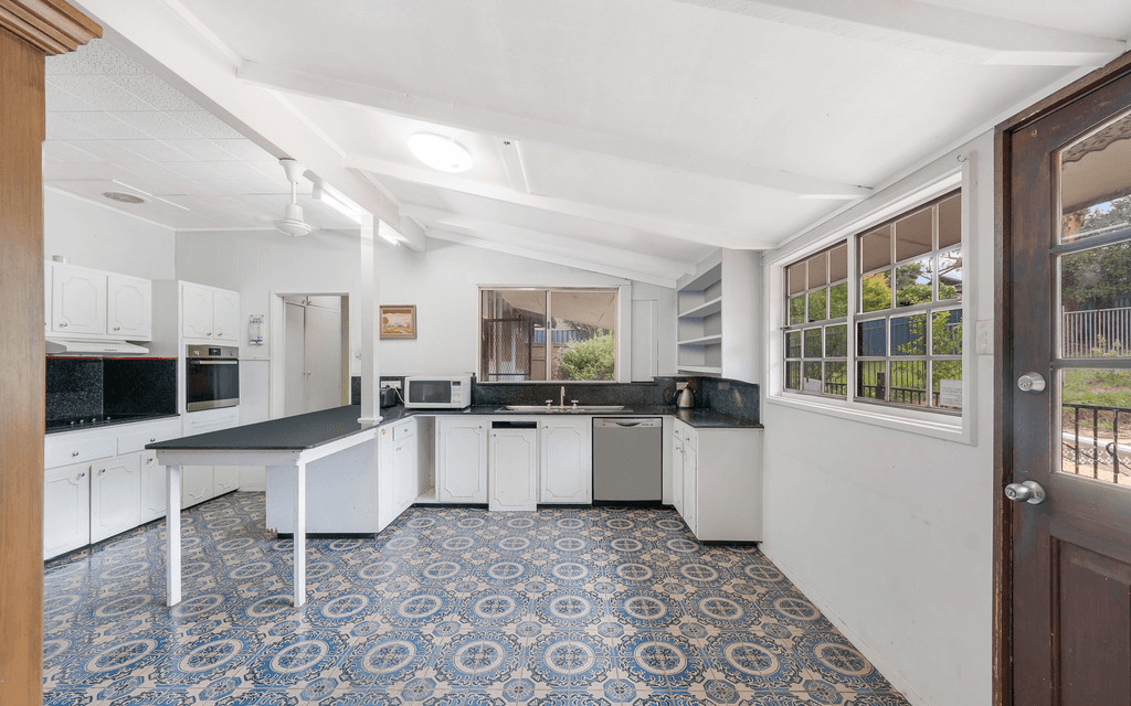 132 Lindesay Street, CAMPBELLTOWN, NSW 2560