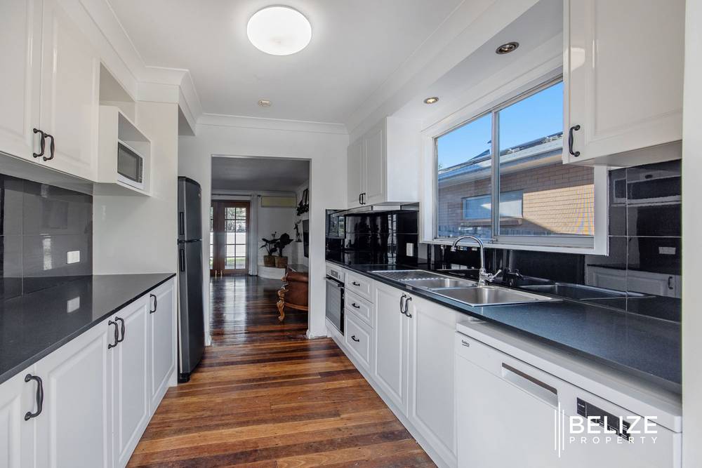 7 Larwon Terrace, SOUTHPORT, QLD 4215