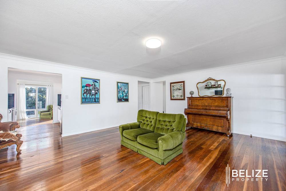 7 Larwon Terrace, SOUTHPORT, QLD 4215