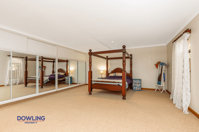 12 Fairlands Road, MEDOWIE, NSW 2318