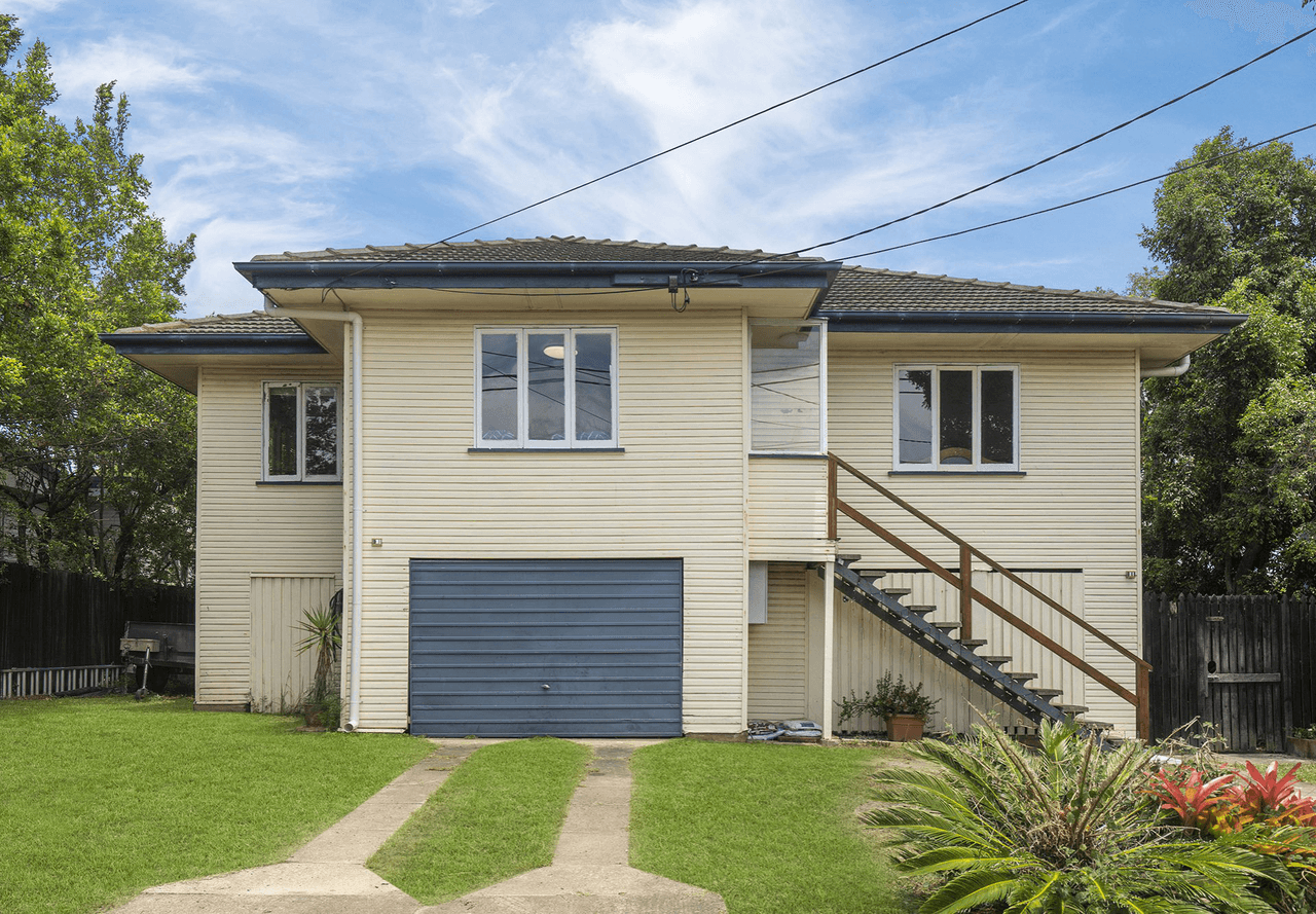 13 Kurts Street, HOLLAND PARK WEST, QLD 4121