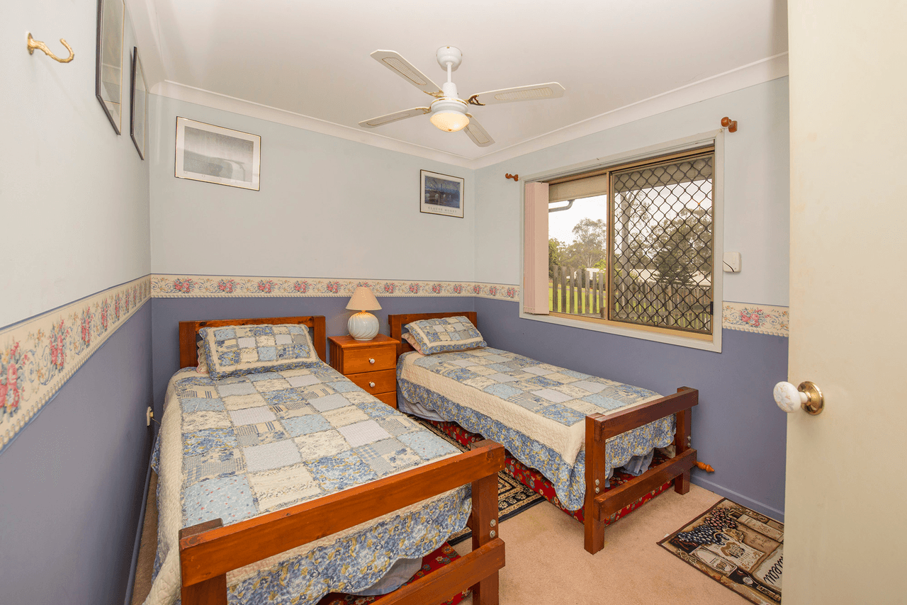 82 Poplar Street, WALLOON, QLD 4306