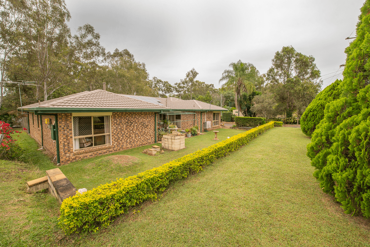 82 Poplar Street, WALLOON, QLD 4306