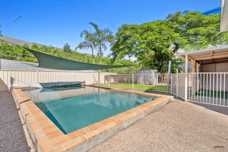 36 Herbert Street, Currumbin Waters, QLD 4223