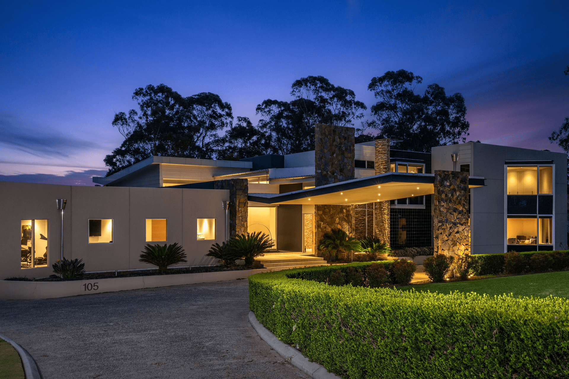 105 Denham Court Road, Denham Court, NSW 2565