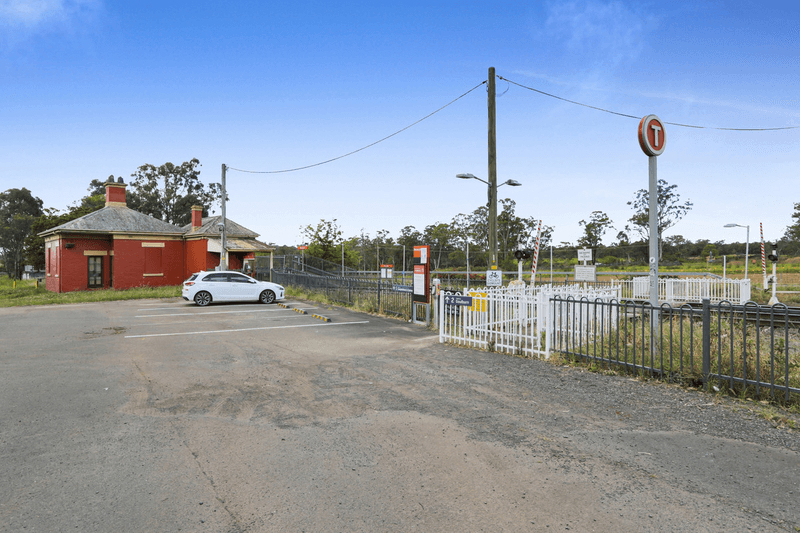 11 Station Road, Menangle Park, NSW 2563