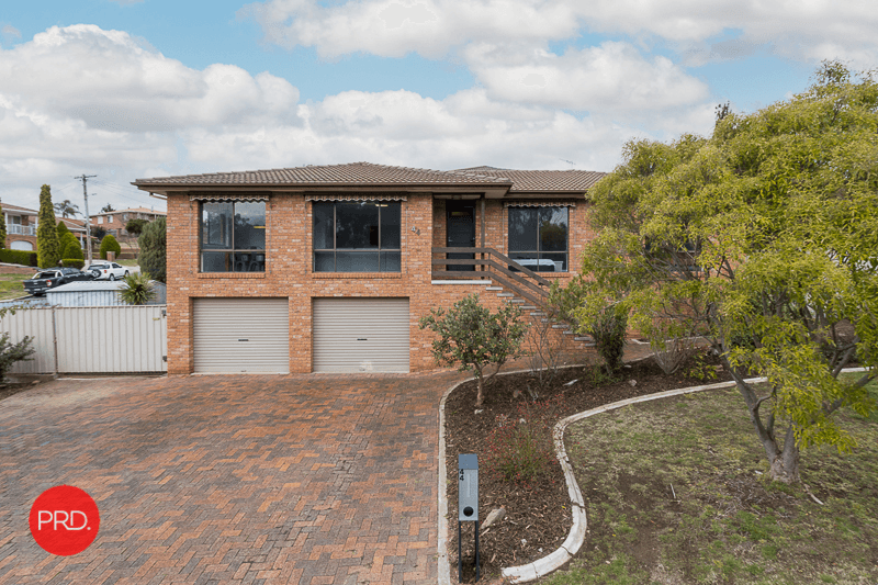 44 Crest Park Parade, QUEANBEYAN, NSW 2620