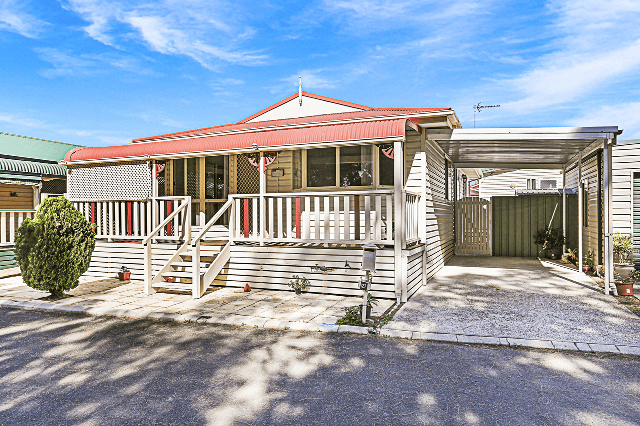 127 Lakeline Drive, KANAHOOKA, NSW 2530