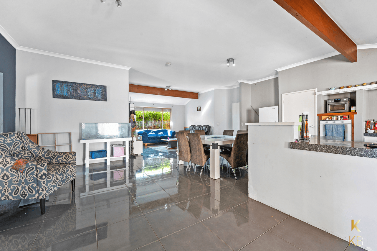 8 Ryde Cl, Warnbro, WA 6169