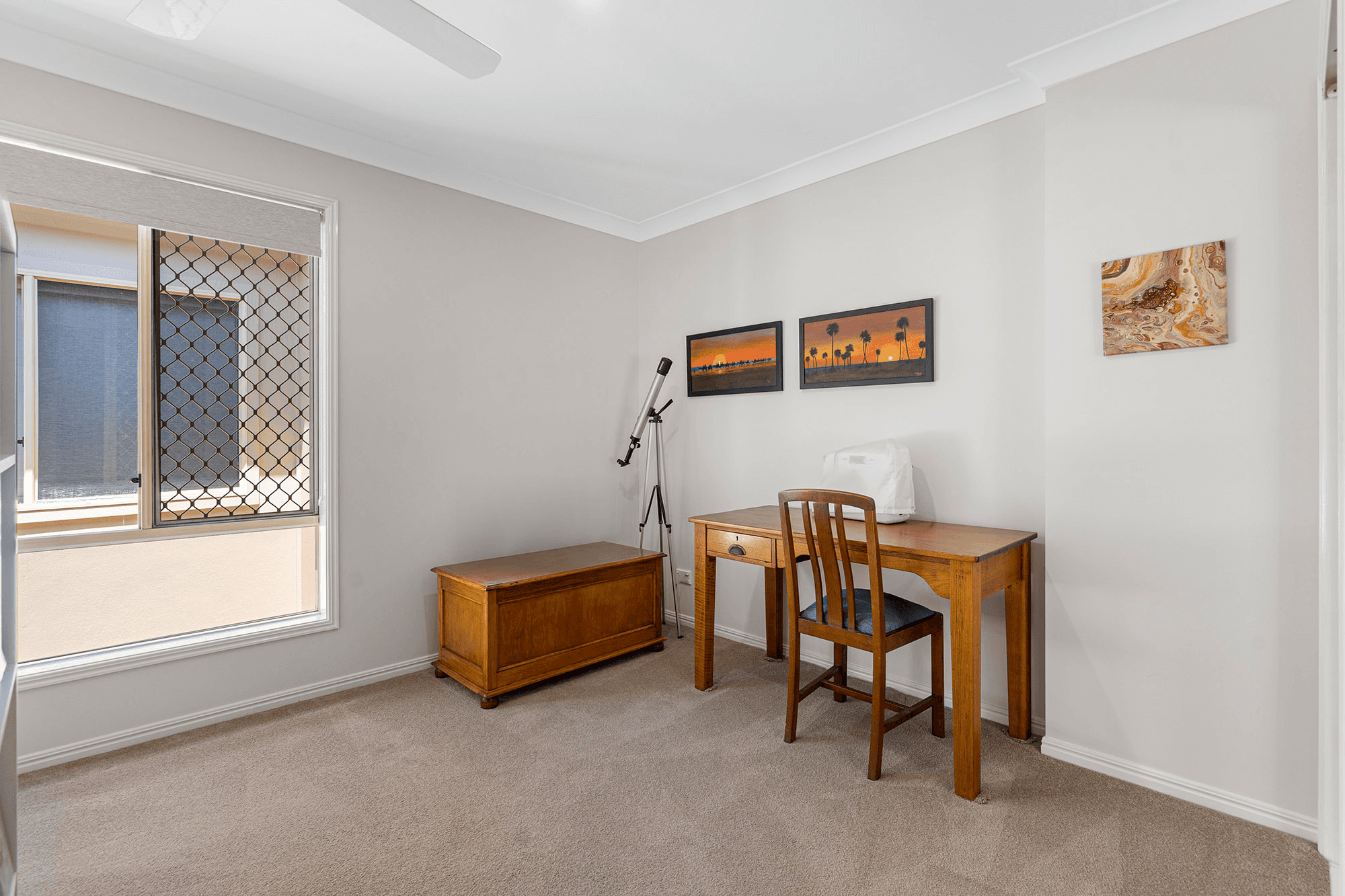 9/2 Girraween Grove, ASHMORE, QLD 4214