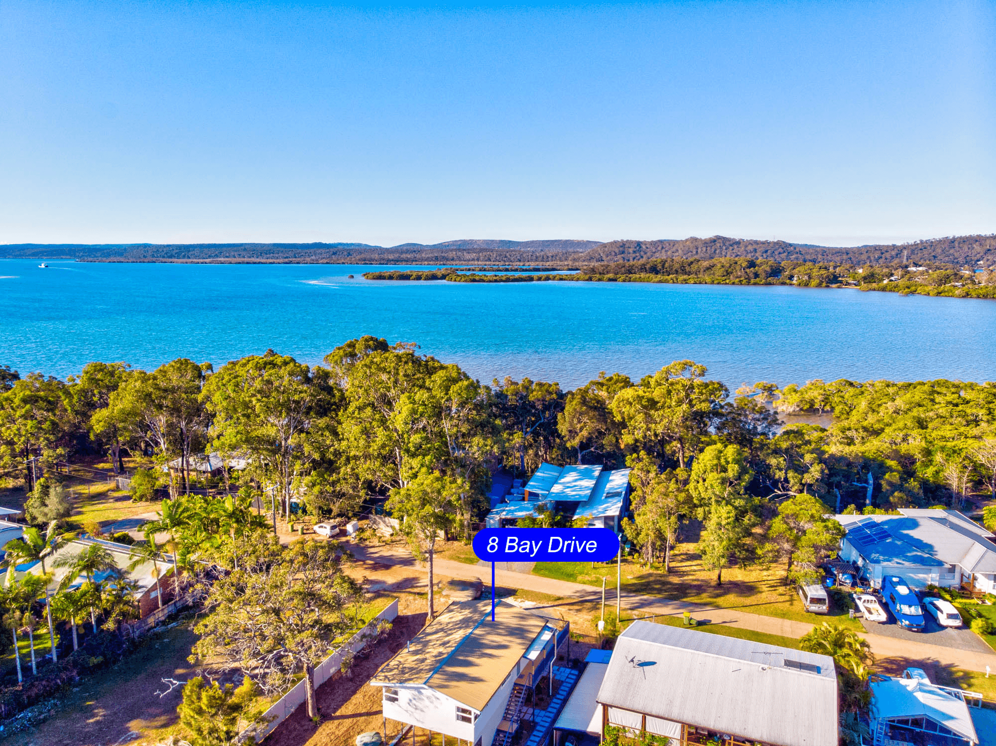 8 Bay Drive, RUSSELL ISLAND, QLD 4184