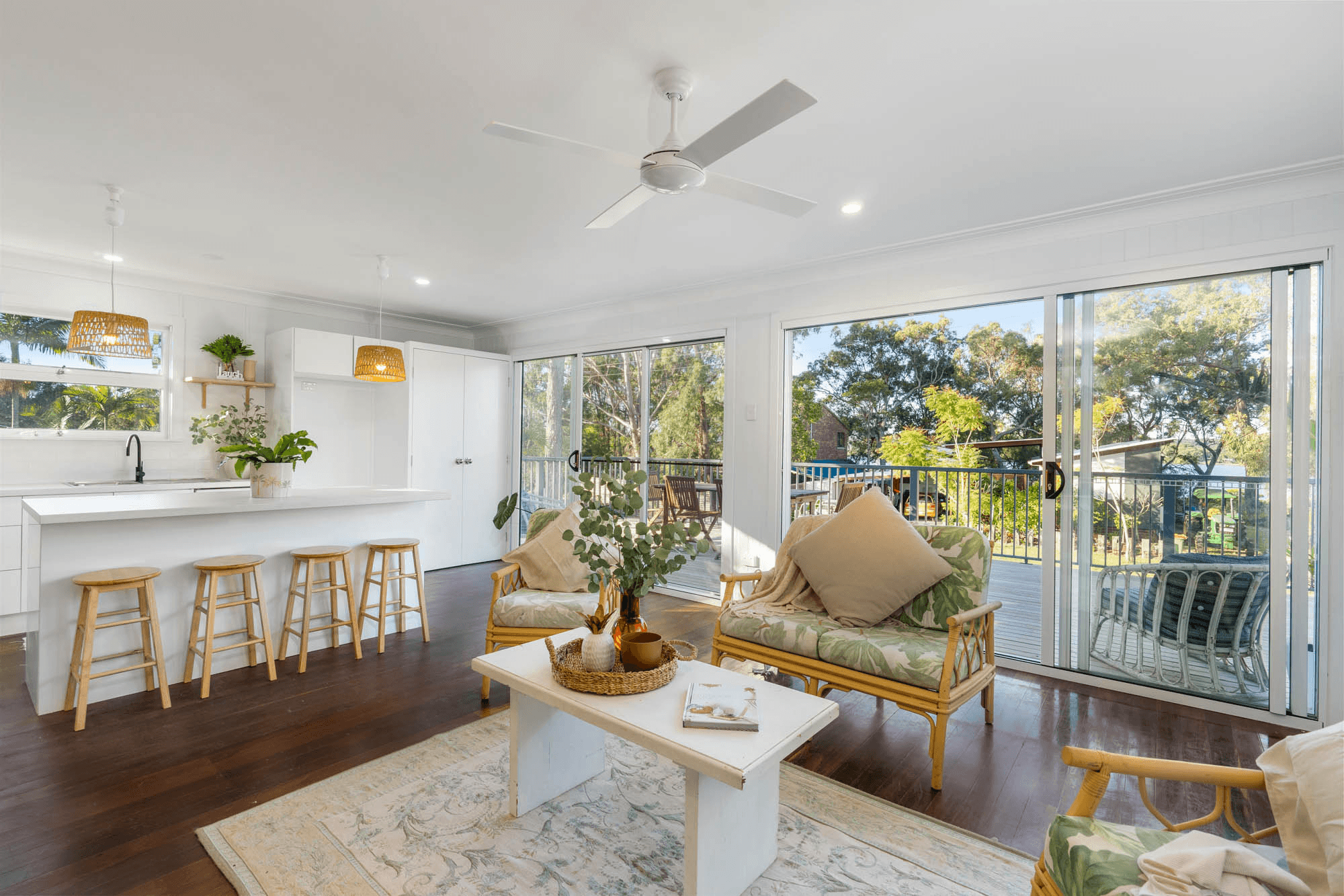 8 Bay Drive, RUSSELL ISLAND, QLD 4184