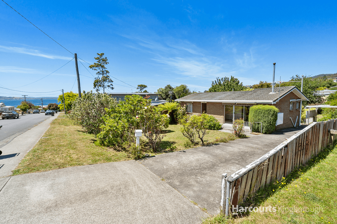 20 Myuna Road, BLACKMANS BAY, TAS 7052