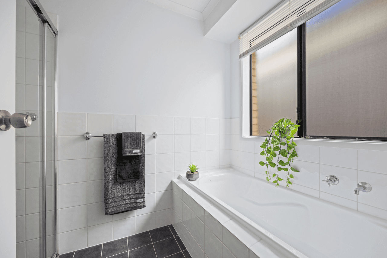 9 Parkview Circuit, SEAFORD RISE, SA 5169