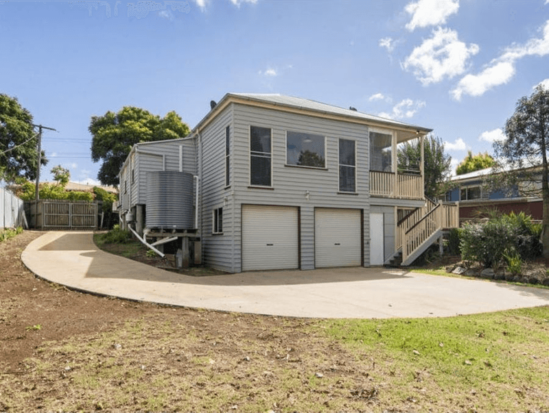 252 West Street, KEARNEYS SPRING, QLD 4350