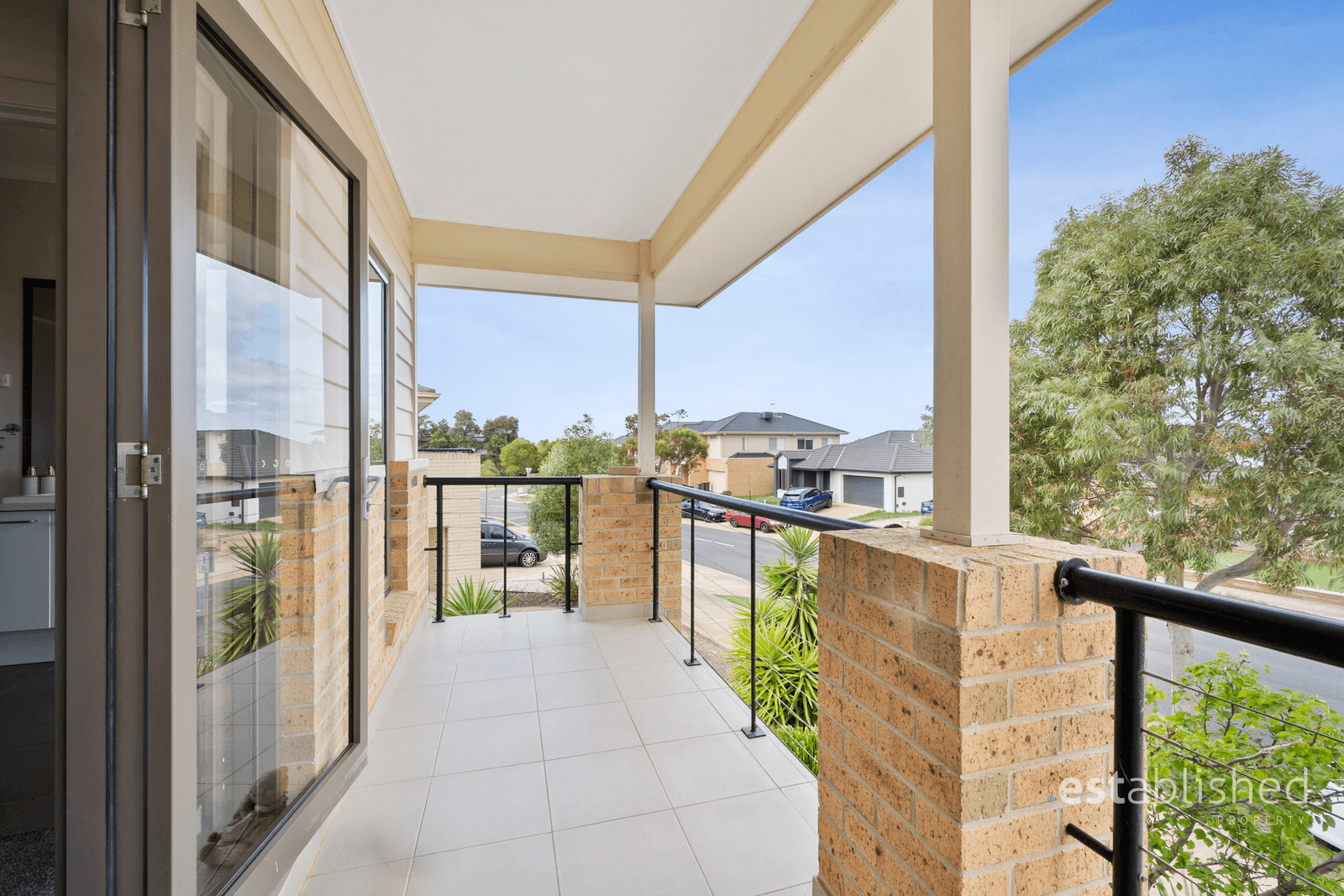 223 Sanctuary Lakes South Boulevard, POINT COOK, VIC 3030