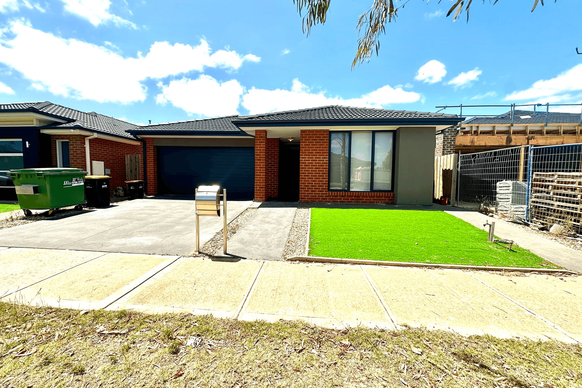 15 Guthrie Drive, Melton South, VIC 3338