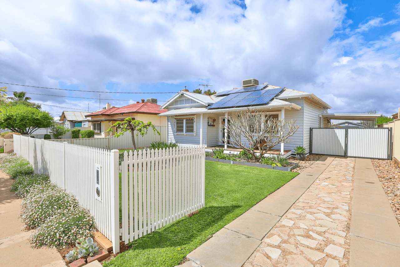 154 Almond Avenue, Mildura, VIC 3500